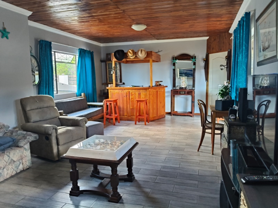 2 Bedroom Property for Sale in C Place Eastern Cape